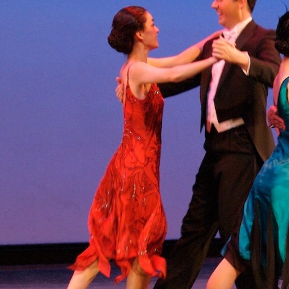 Meet your Posher, Clara - Picture 1 of 2